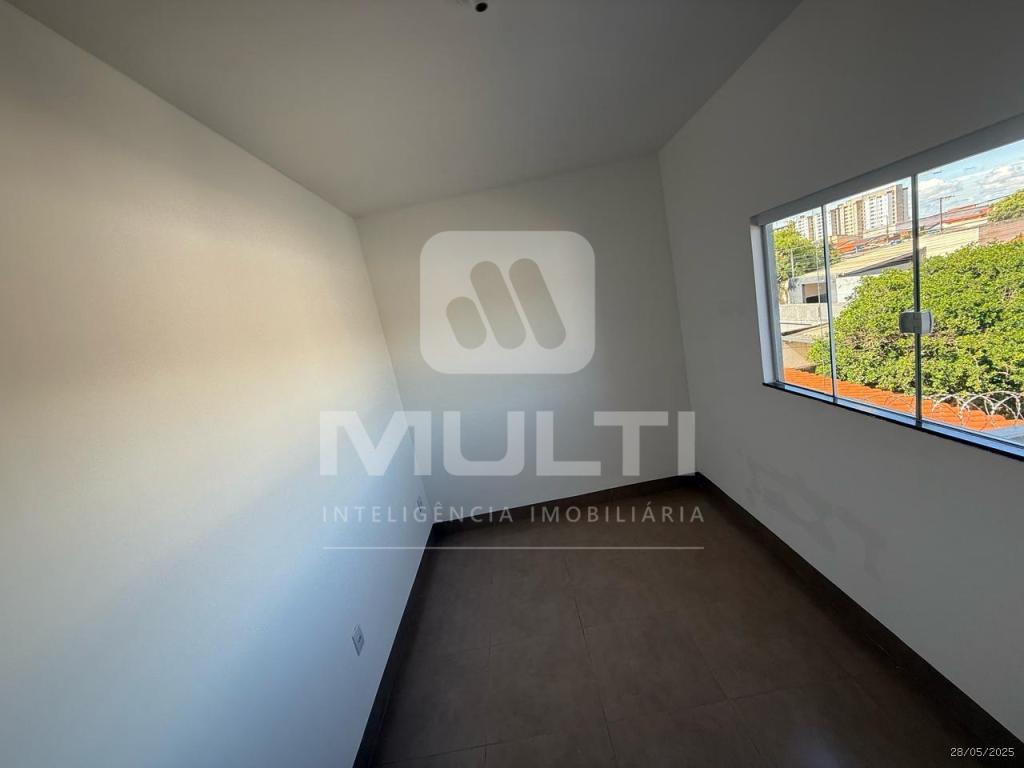 Apartamento à venda com 2 quartos, 56m² - Foto 4