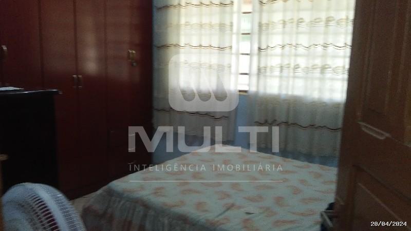 Chácara à venda com 1 quarto, 250m² - Foto 1