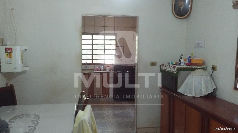 Chácara à venda com 1 quarto, 250m² - Foto 3