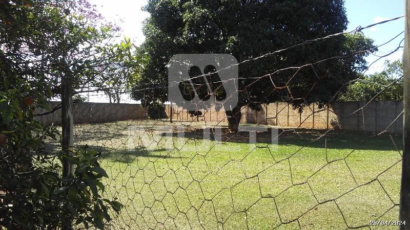 Chácara à venda com 1 quarto, 250m² - Foto 8