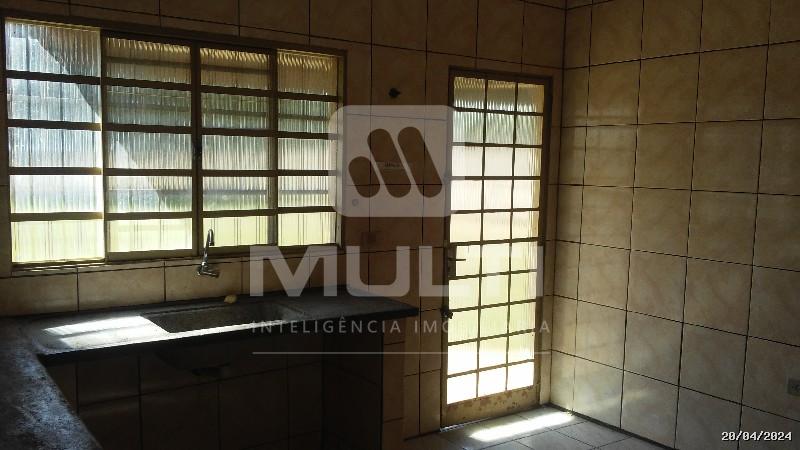 Chácara à venda com 1 quarto, 250m² - Foto 15