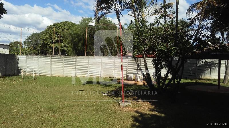 Chácara à venda com 1 quarto, 250m² - Foto 16