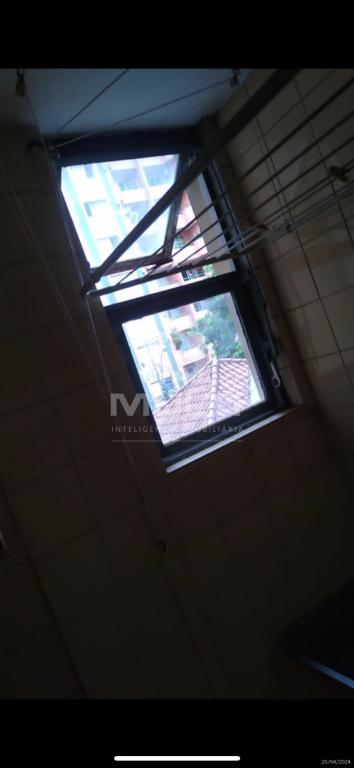 Apartamento à venda com 1 quarto, 42m² - Foto 8