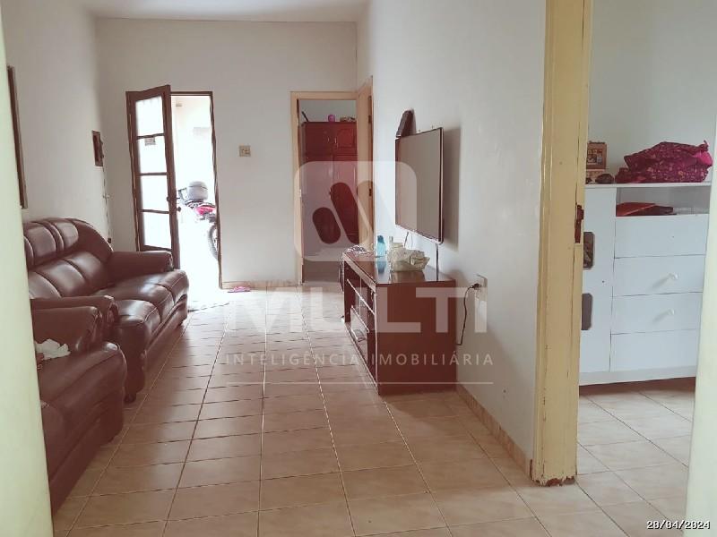 Terreno à venda com 1 quarto, 456m² - Foto 2