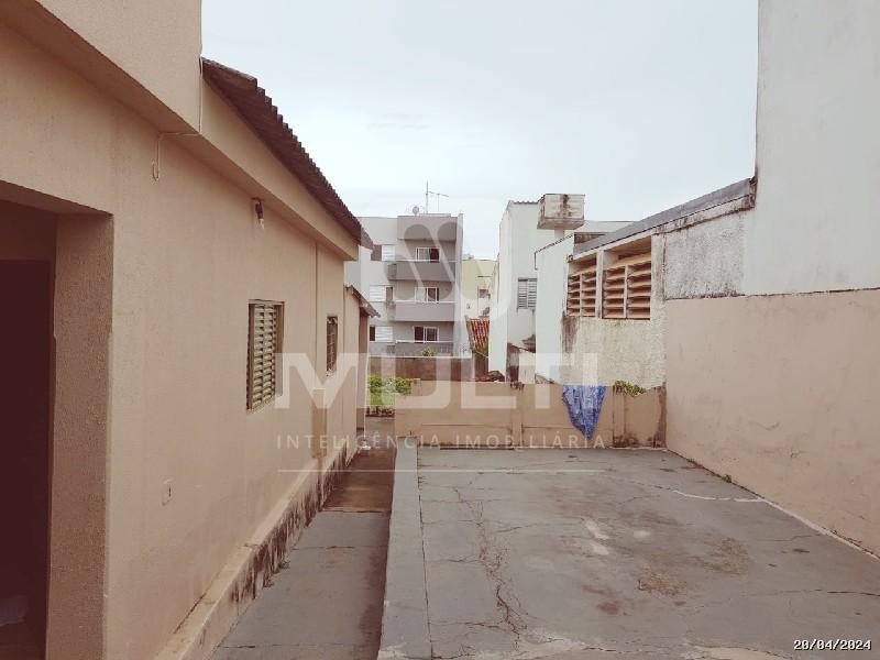 Terreno à venda com 1 quarto, 456m² - Foto 5