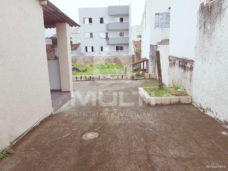 Terreno à venda com 1 quarto, 456m² - Foto 7