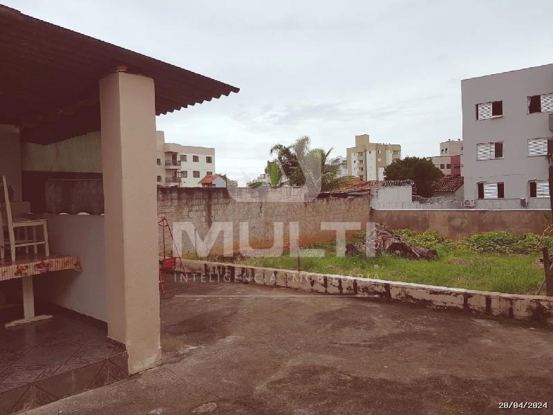 Terreno à venda com 1 quarto, 456m² - Foto 11