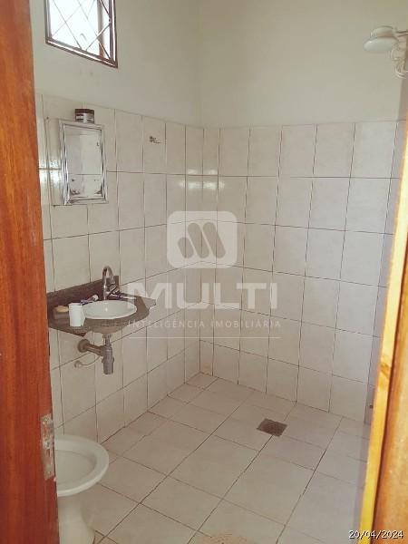 Terreno à venda com 1 quarto, 456m² - Foto 12