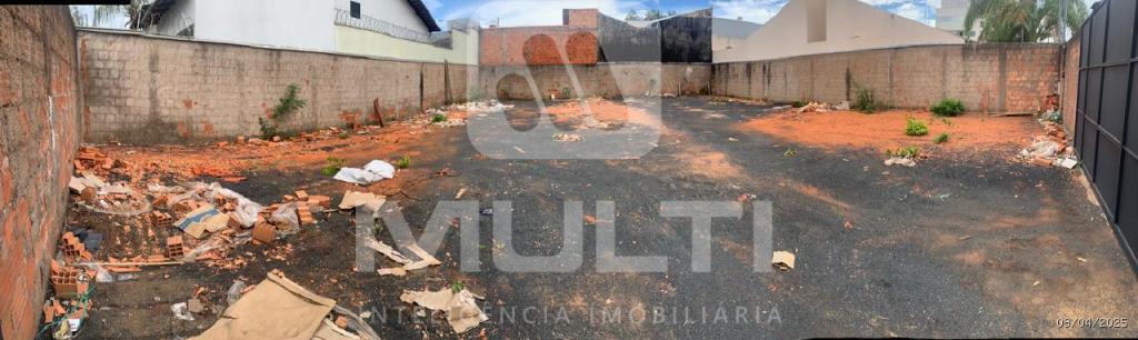 Terreno à venda com 1 quarto, 500m² - Foto 3