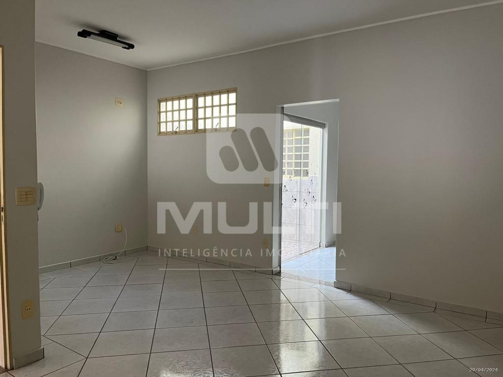 Casa, 4 quartos, 240 m² - Foto 2