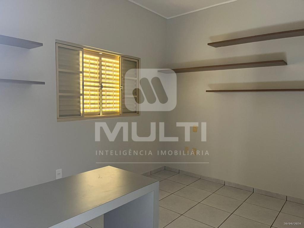 Casa, 4 quartos, 240 m² - Foto 8