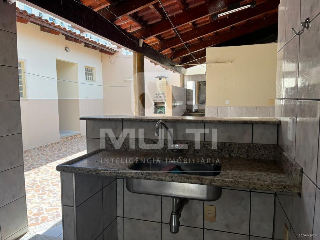 Casa, 4 quartos, 240 m² - Foto 16