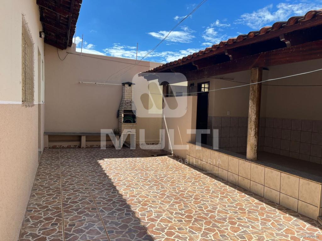 Casa, 4 quartos, 240 m² - Foto 17