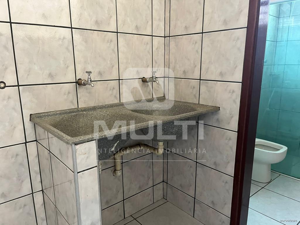 Casa, 4 quartos, 240 m² - Foto 21