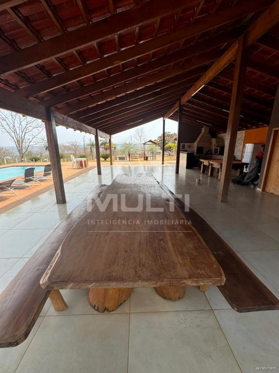 Chácara à venda com 4 quartos, 600m² - Foto 6