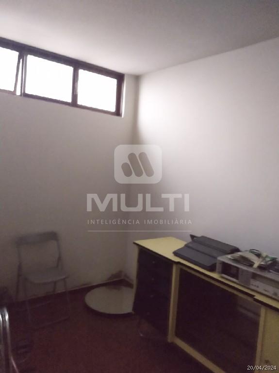 Prédio Inteiro à venda com 2 quartos, 330m² - Foto 2