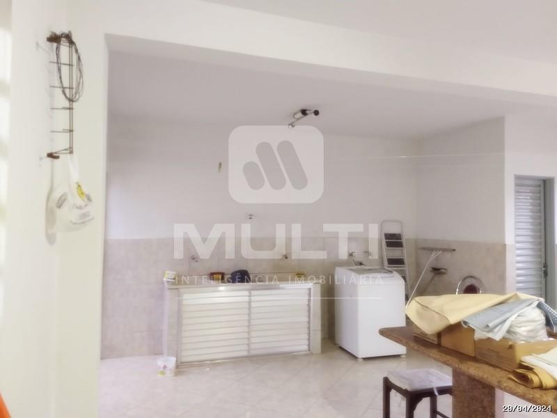 Prédio Inteiro à venda com 2 quartos, 330m² - Foto 10