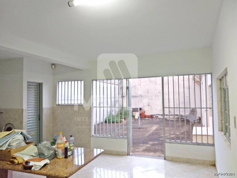 Prédio Inteiro à venda com 2 quartos, 330m² - Foto 11
