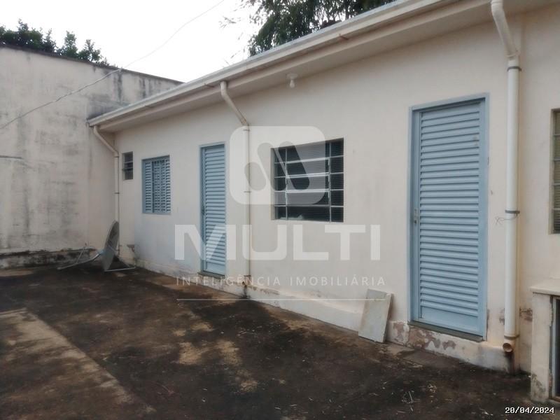Prédio Inteiro à venda com 2 quartos, 330m² - Foto 12