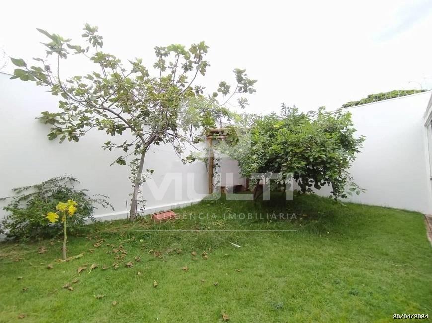 Casa, 3 quartos, 200 m² - Foto 13