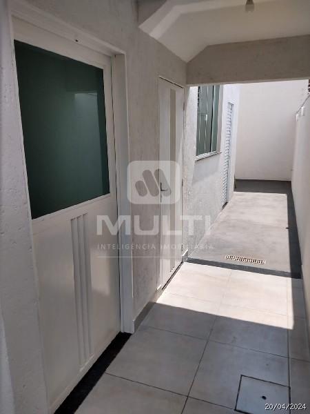 Apartamento à venda com 2 quartos, 57m² - Foto 3