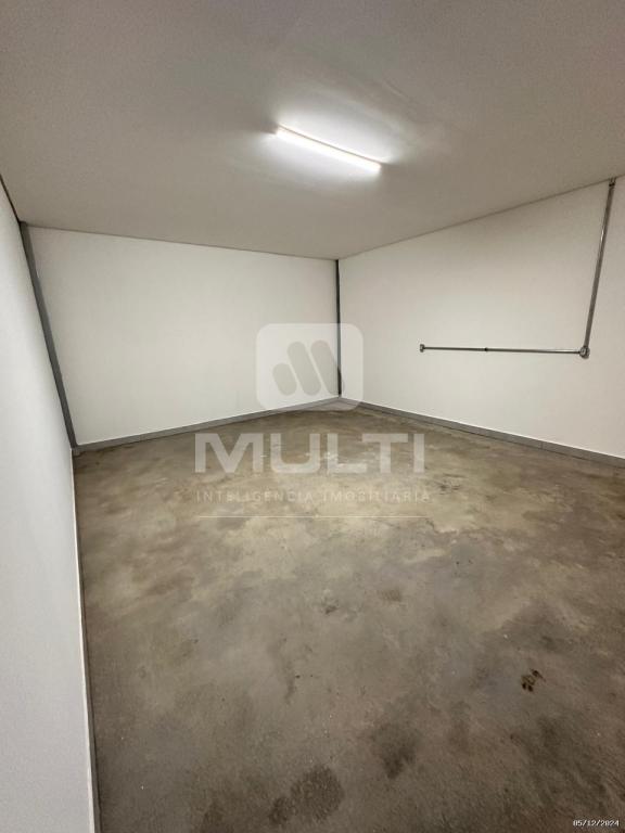 Depósito-Galpão-Armazém à venda com 1 quarto, 466m² - Foto 3
