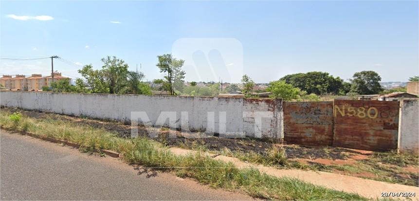 Loteamento e Condomínio - Foto 1