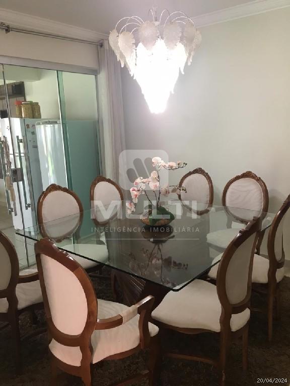 Casa à venda com 4 quartos, 396m² - Foto 8