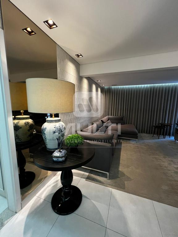 Apartamento à venda com 3 quartos, 110m² - Foto 4