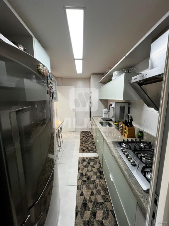 Apartamento à venda com 3 quartos, 110m² - Foto 12