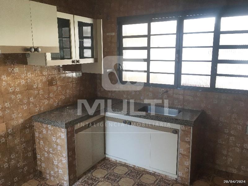 Casa, 4 quartos, 215 m² - Foto 3