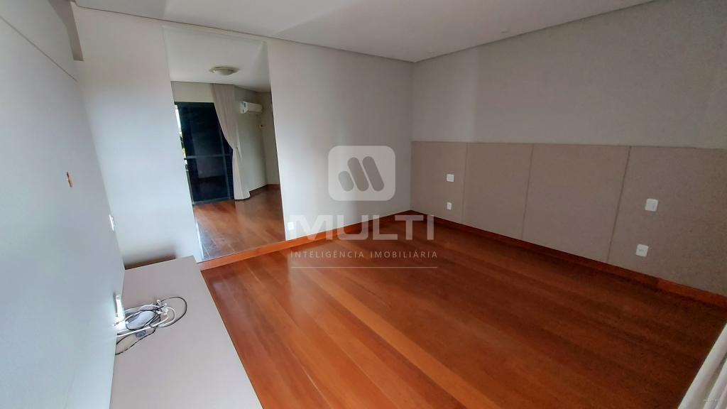 Apartamento à venda com 4 quartos, 262m² - Foto 12