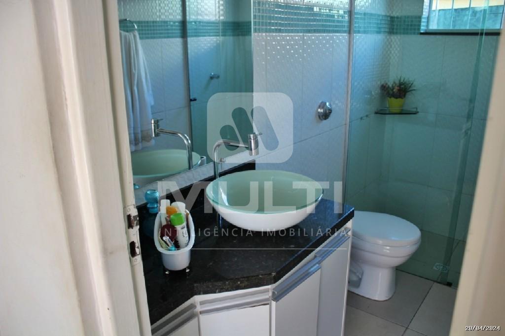 Casa à venda com 3 quartos, 186m² - Foto 3