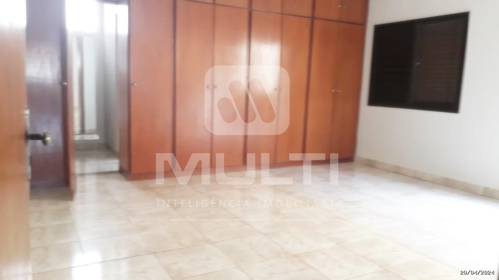 Casa, 3 quartos, 220 m² - Foto 4