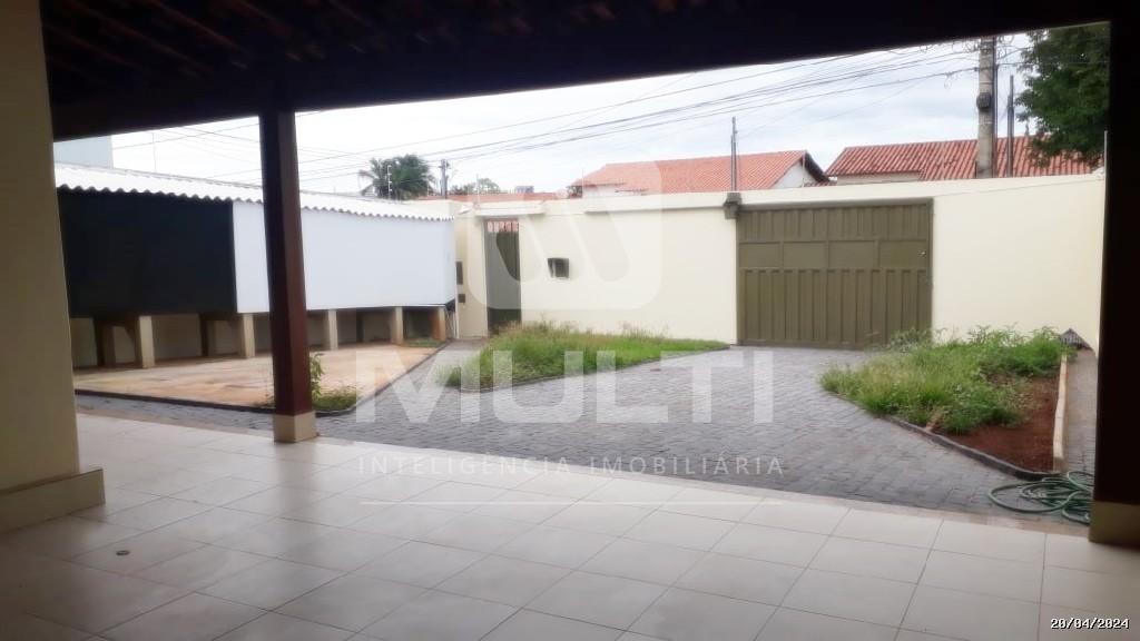 Casa, 3 quartos, 220 m² - Foto 13