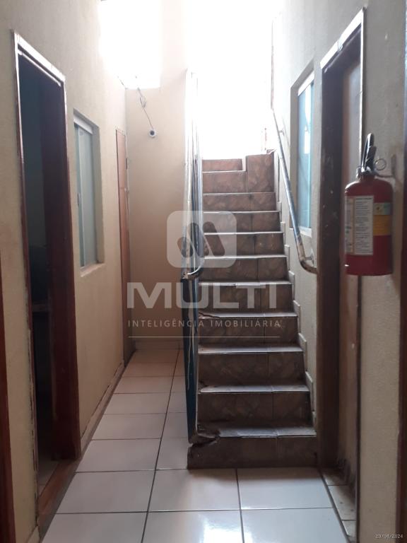 Prédio Inteiro à venda com 2 quartos, 300m² - Foto 1
