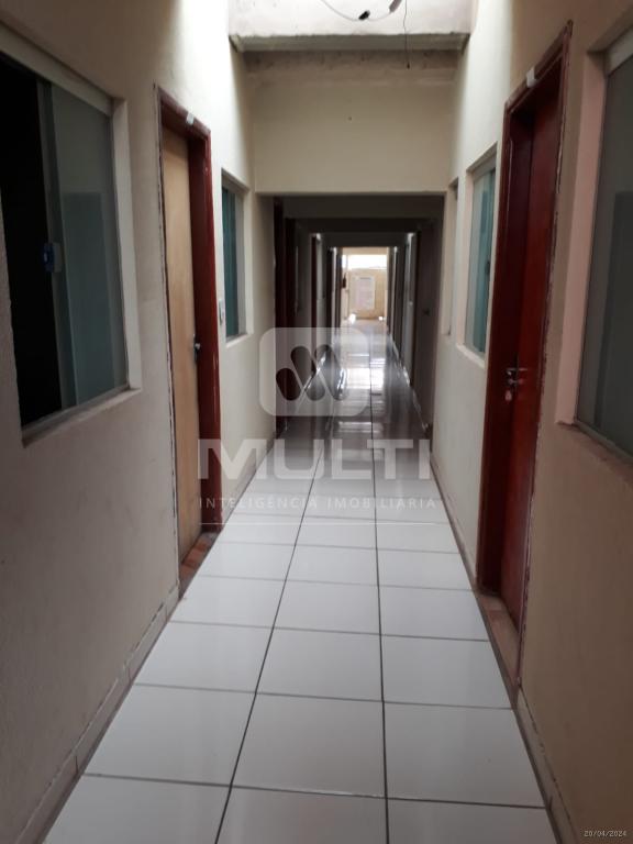 Prédio Inteiro à venda com 2 quartos, 300m² - Foto 4