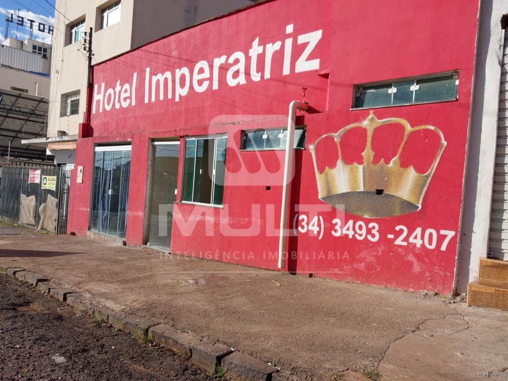 Prédio Inteiro à venda com 2 quartos, 300m² - Foto 18