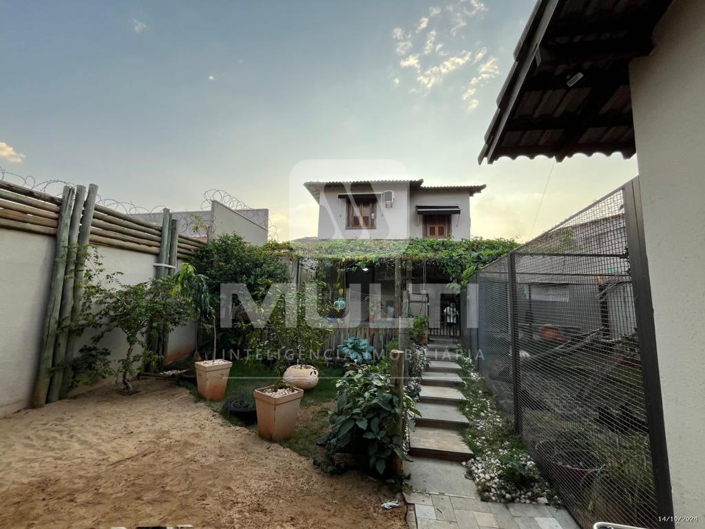 Casa, 3 quartos, 295 m² - Foto 1