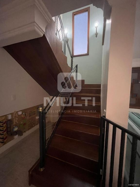 Casa, 3 quartos, 295 m² - Foto 3
