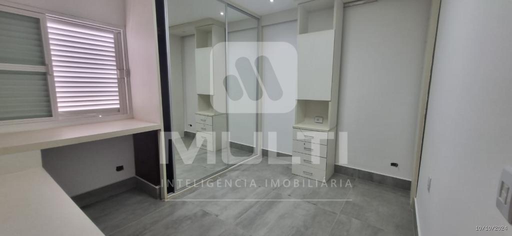Casa à venda com 3 quartos, 228m² - Foto 16
