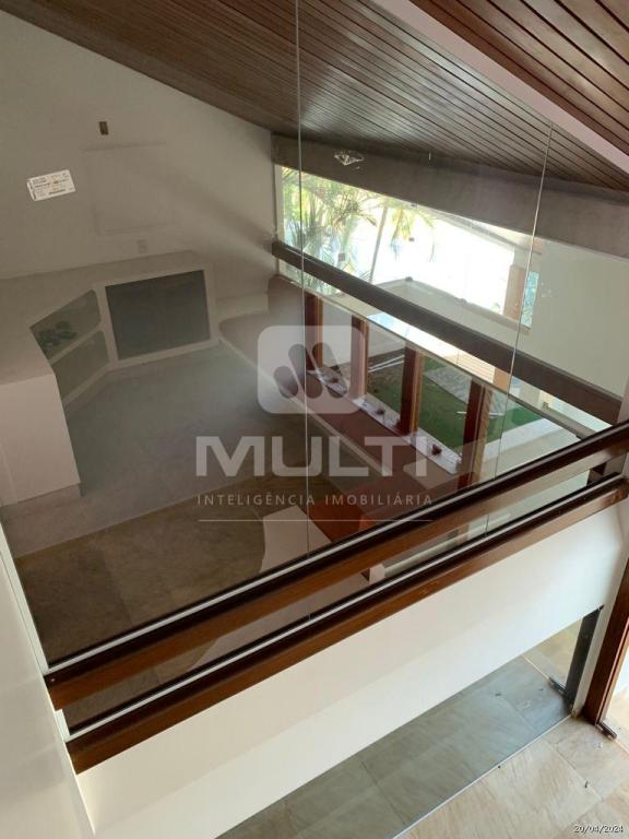 Casa à venda com 3 quartos, 324m² - Foto 3