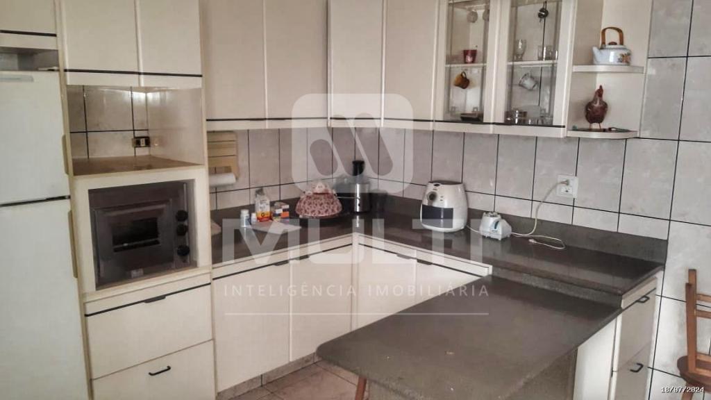 Casa, 4 quartos, 260 m² - Foto 5