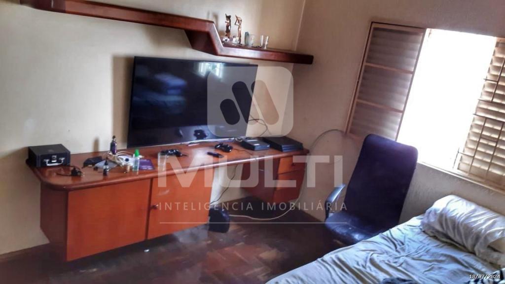 Casa, 4 quartos, 260 m² - Foto 13