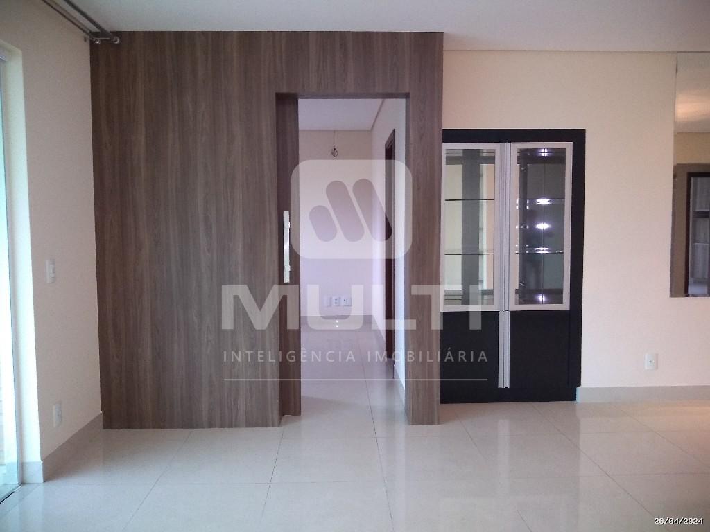 Apartamento à venda com 3 quartos, 184m² - Foto 3