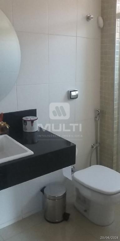 Apartamento à venda com 3 quartos, 185m² - Foto 7