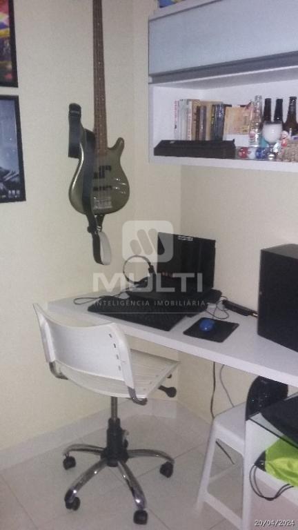 Apartamento à venda com 3 quartos, 185m² - Foto 14