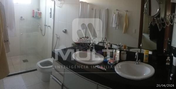 Apartamento à venda com 3 quartos, 185m² - Foto 20