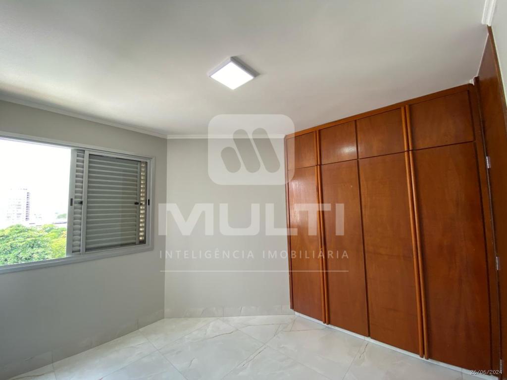 Apartamento à venda com 3 quartos, 105m² - Foto 13