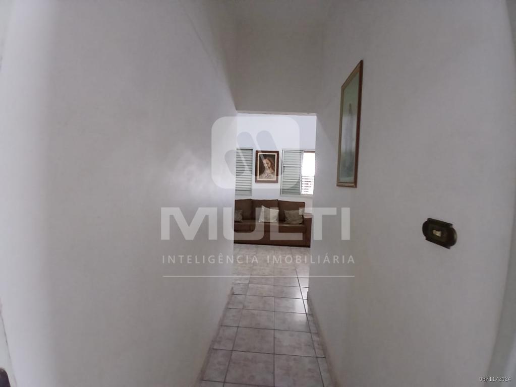 Casa à venda com 3 quartos, 264m² - Foto 6